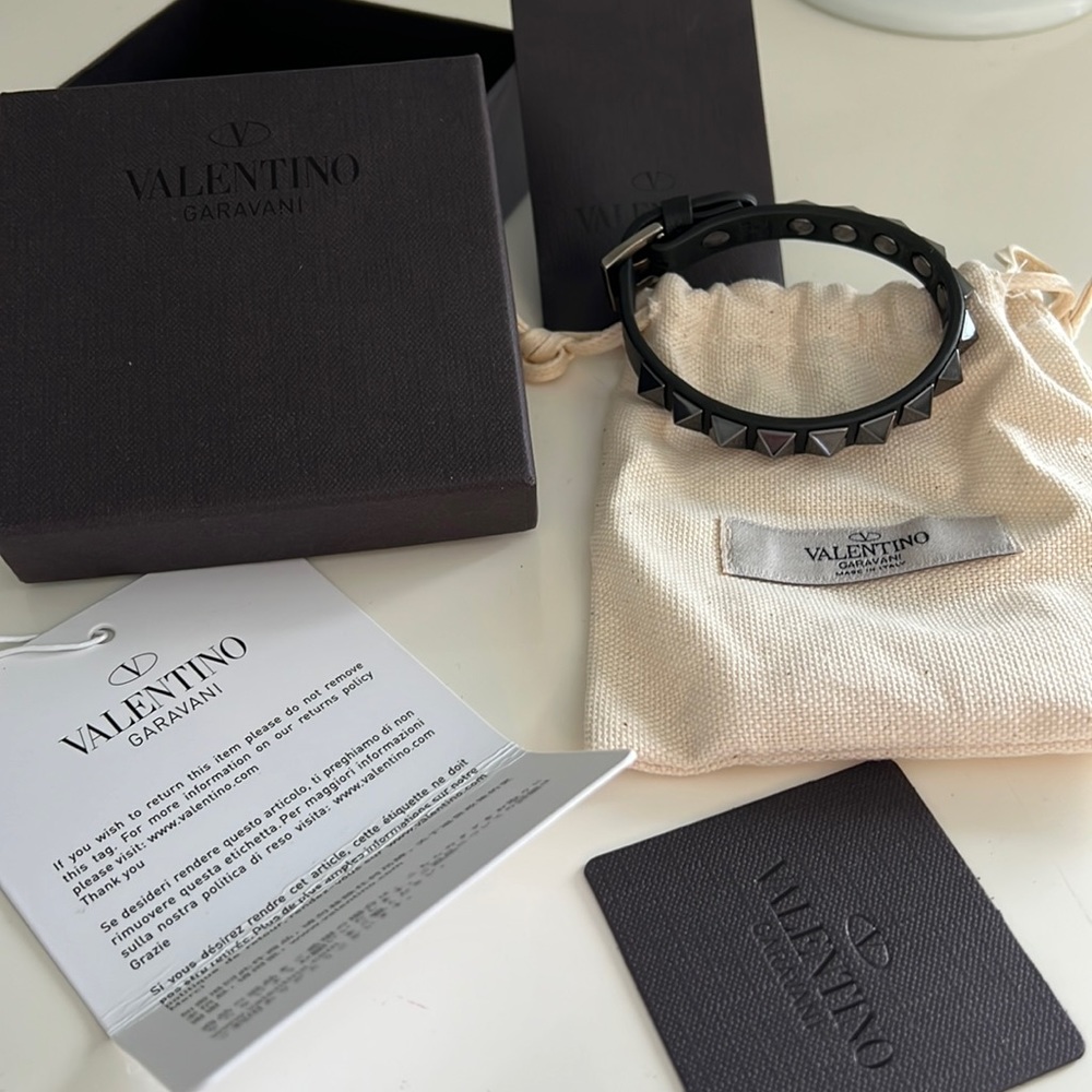Valentino Garavani Black Rockstud Leather Bracelet